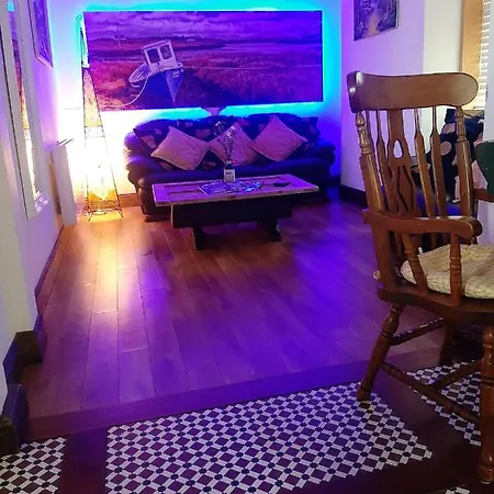 Cosy In With Balcony 32 M² View *